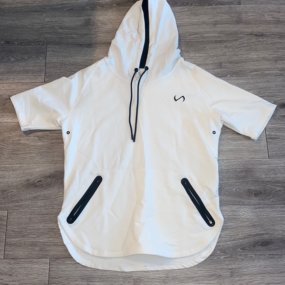 Oversized White Short Sleeve Hoodie - Picture 1 of 2